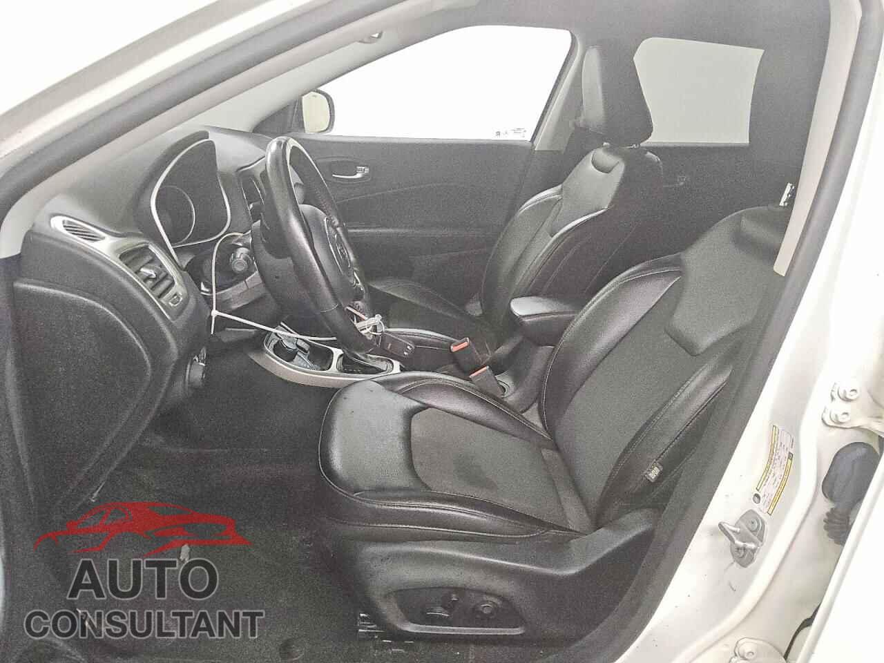 JEEP COMPASS 2019 - 3C4NJDBB0KT652891