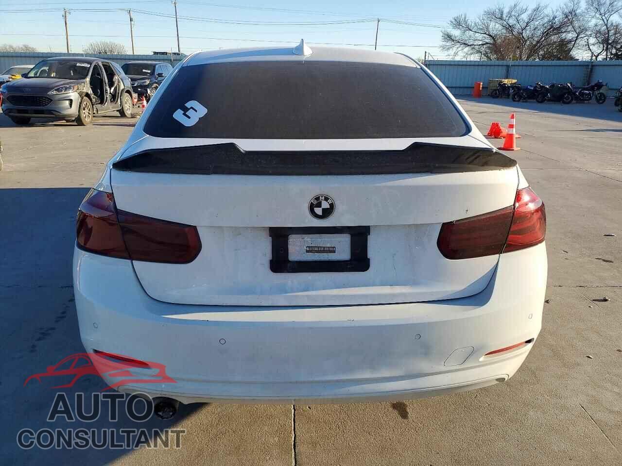 BMW 3 SERIES 2016 - WBA8E5G52GNU19643