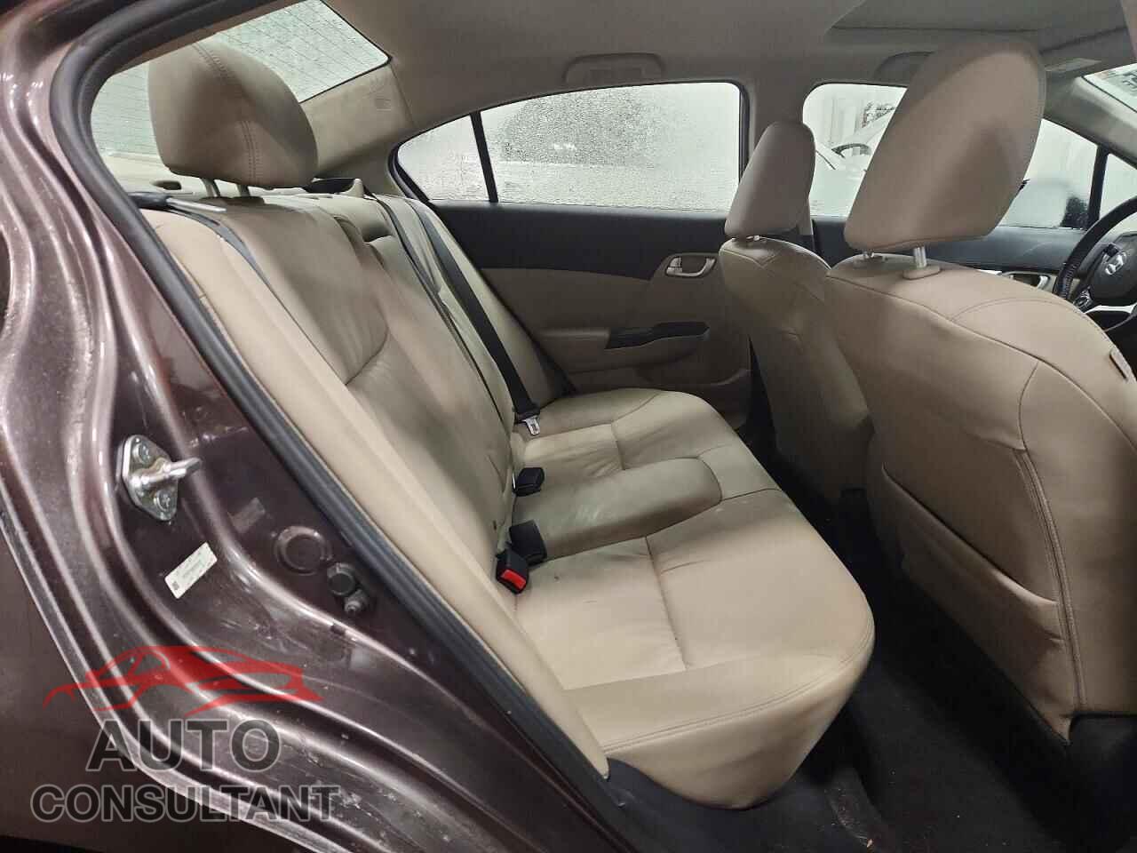 HONDA CIVIC 2013 - 2HGFB2F99DH558132