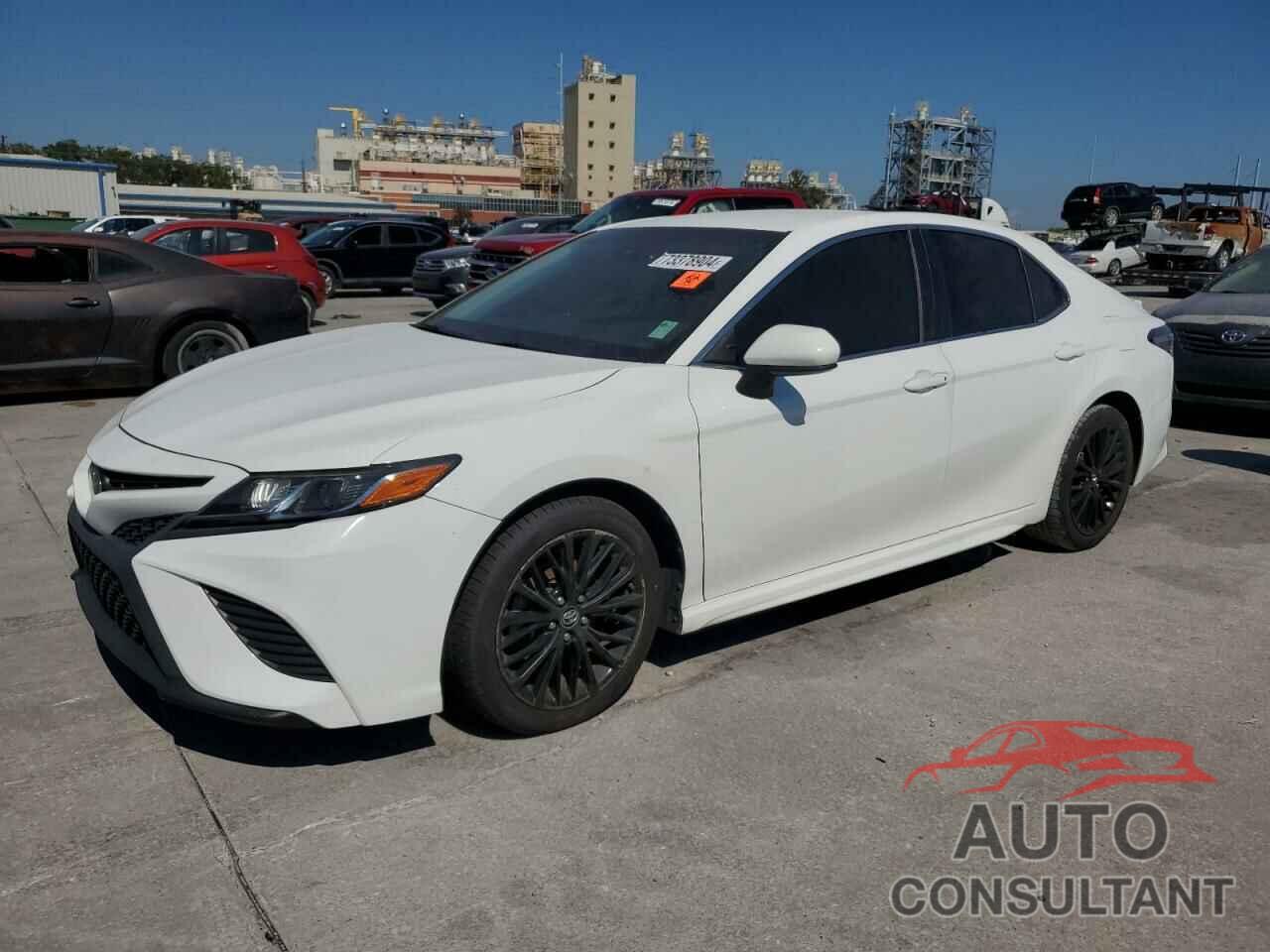 TOYOTA CAMRY 2018 - 4T1B11HKXJU645794