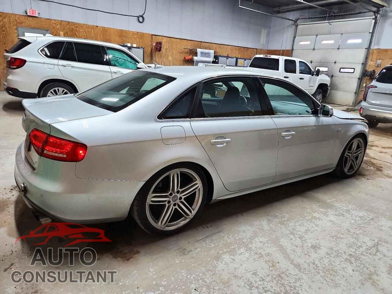 AUDI S4/RS4 2010 - WAUDGAFL7AA126840