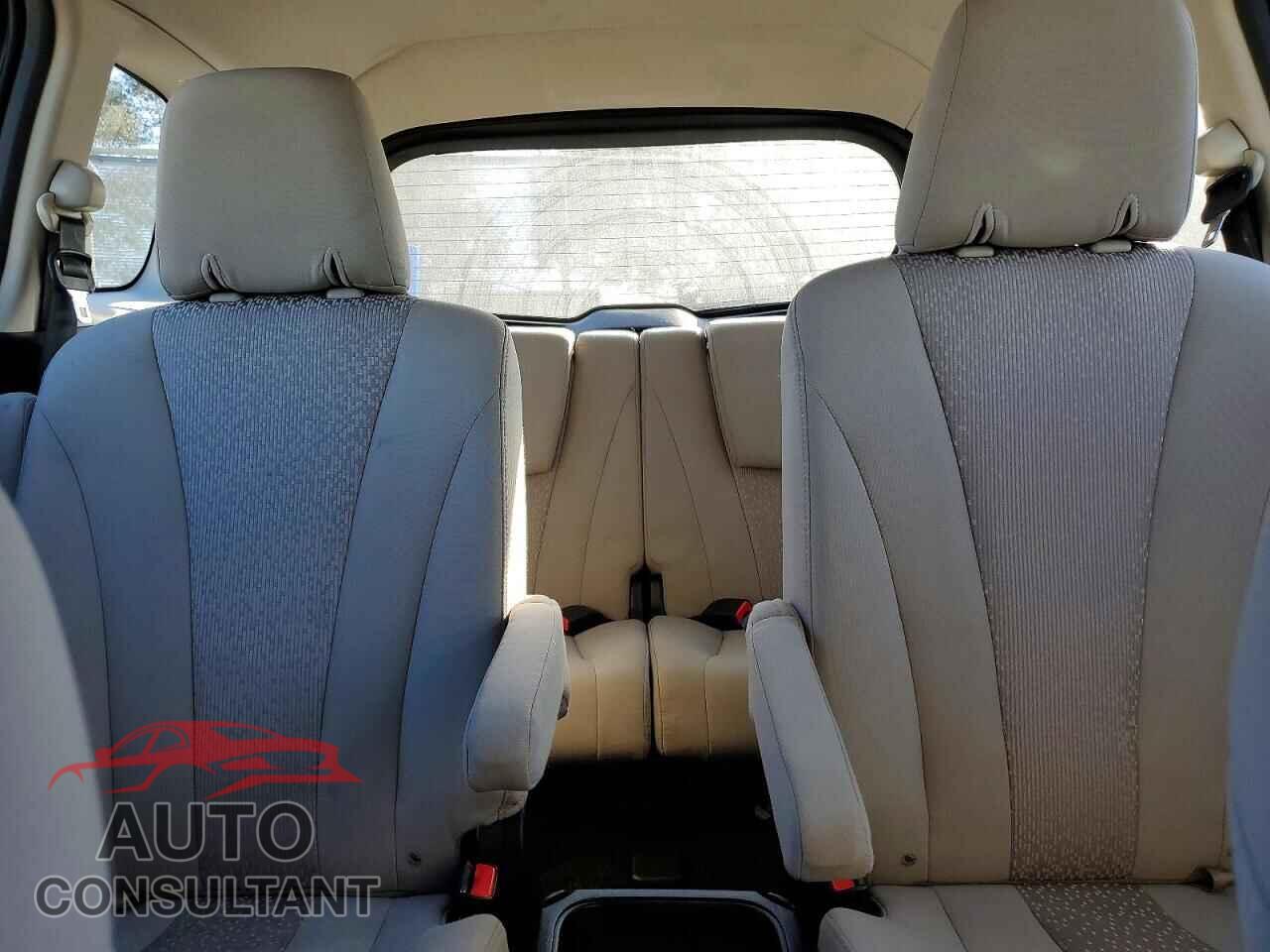 MAZDA 5 2012 - JM1CW2CL2C0138432