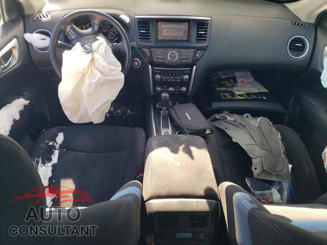 NISSAN PATHFINDER 2015 - 5N1AR2MMXFC717012