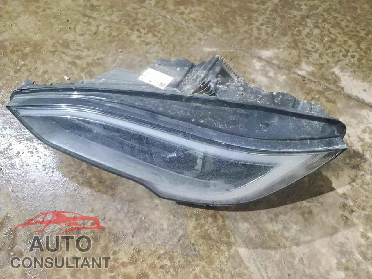TESLA MODEL S 2023 - 5YJSA1E5XPF523487