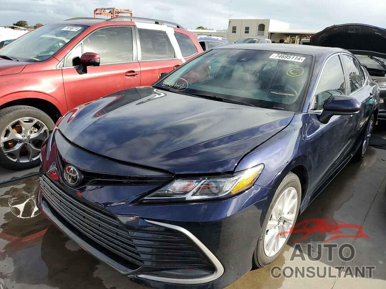TOYOTA CAMRY 2021 - 4T1C11AK5MU447014