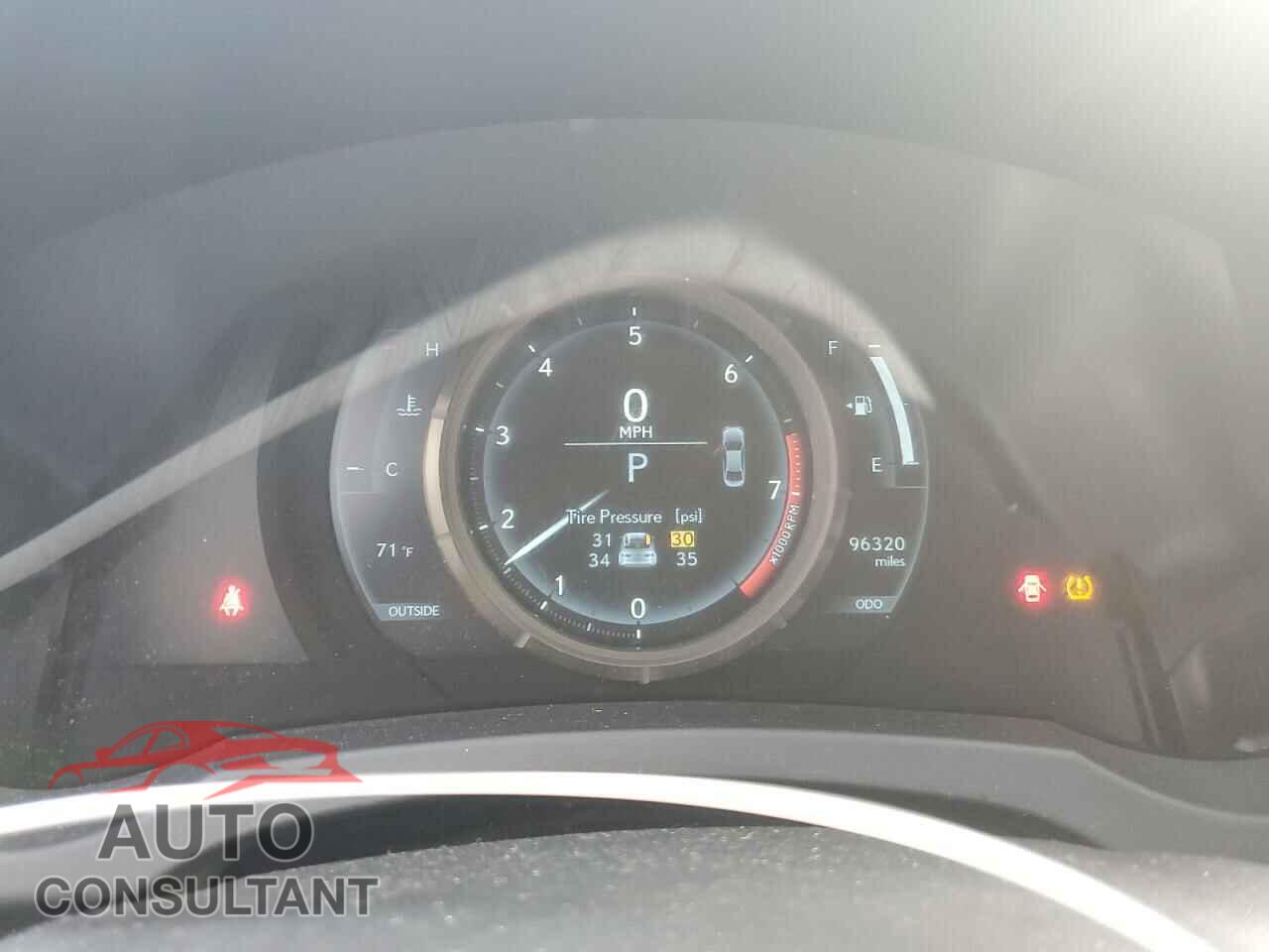 LEXUS IS 2015 - JTHCE1D23F5008300