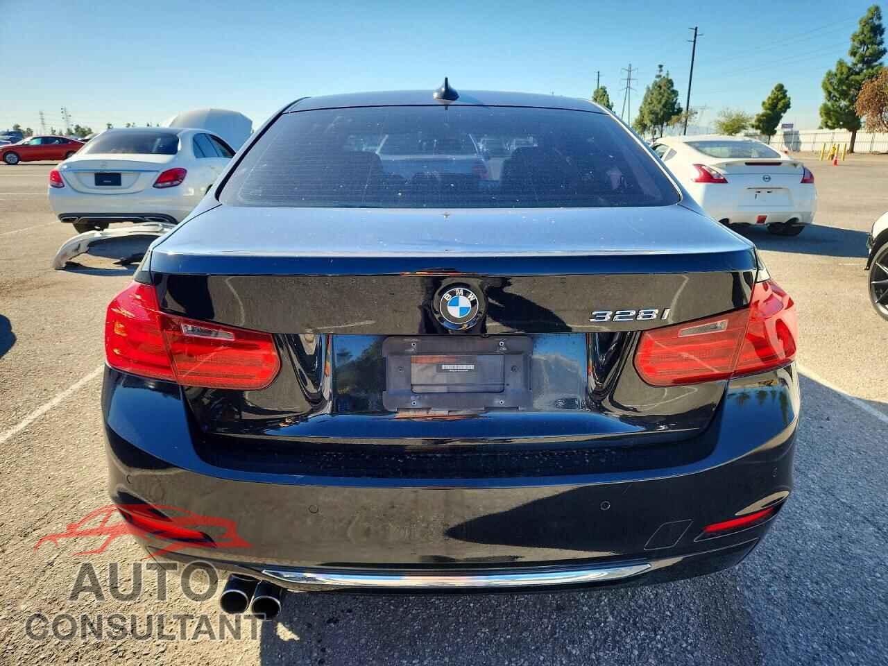 BMW 3 SERIES 2013 - WBA3A5C59DF352069