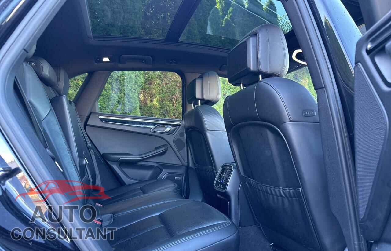 PORSCHE MACAN 2016 - WP1AB2A51GLB51795