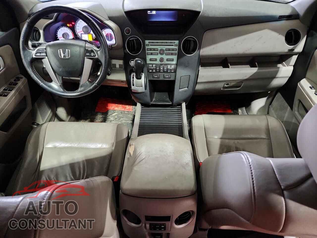 HONDA PILOT 2011 - 5FNYF4H5XBB503077