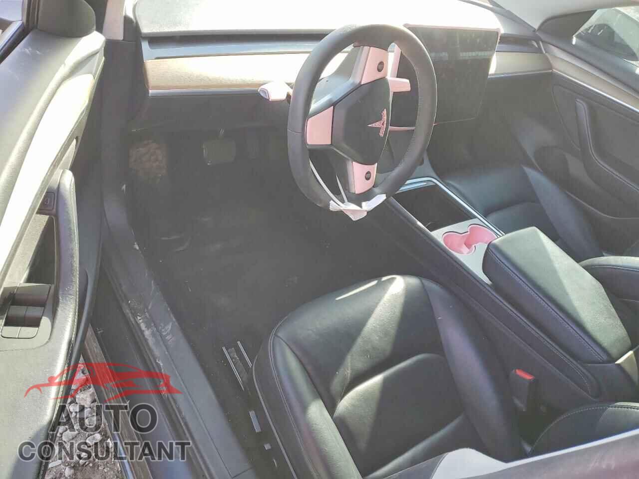 TESLA MODEL 3 2022 - 5YJ3E1EA8NF188958