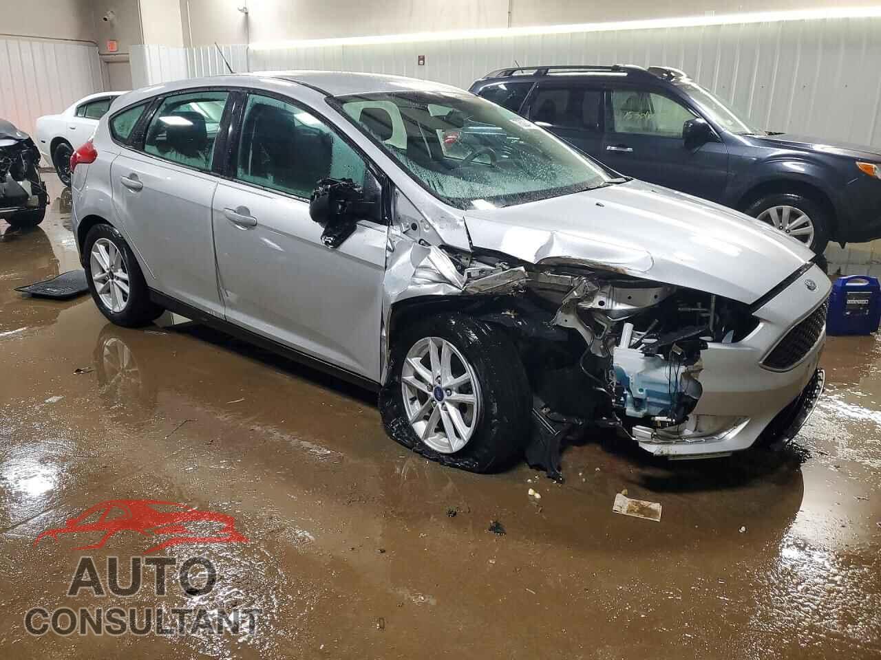 FORD FOCUS 2018 - 1FADP3K23JL320187