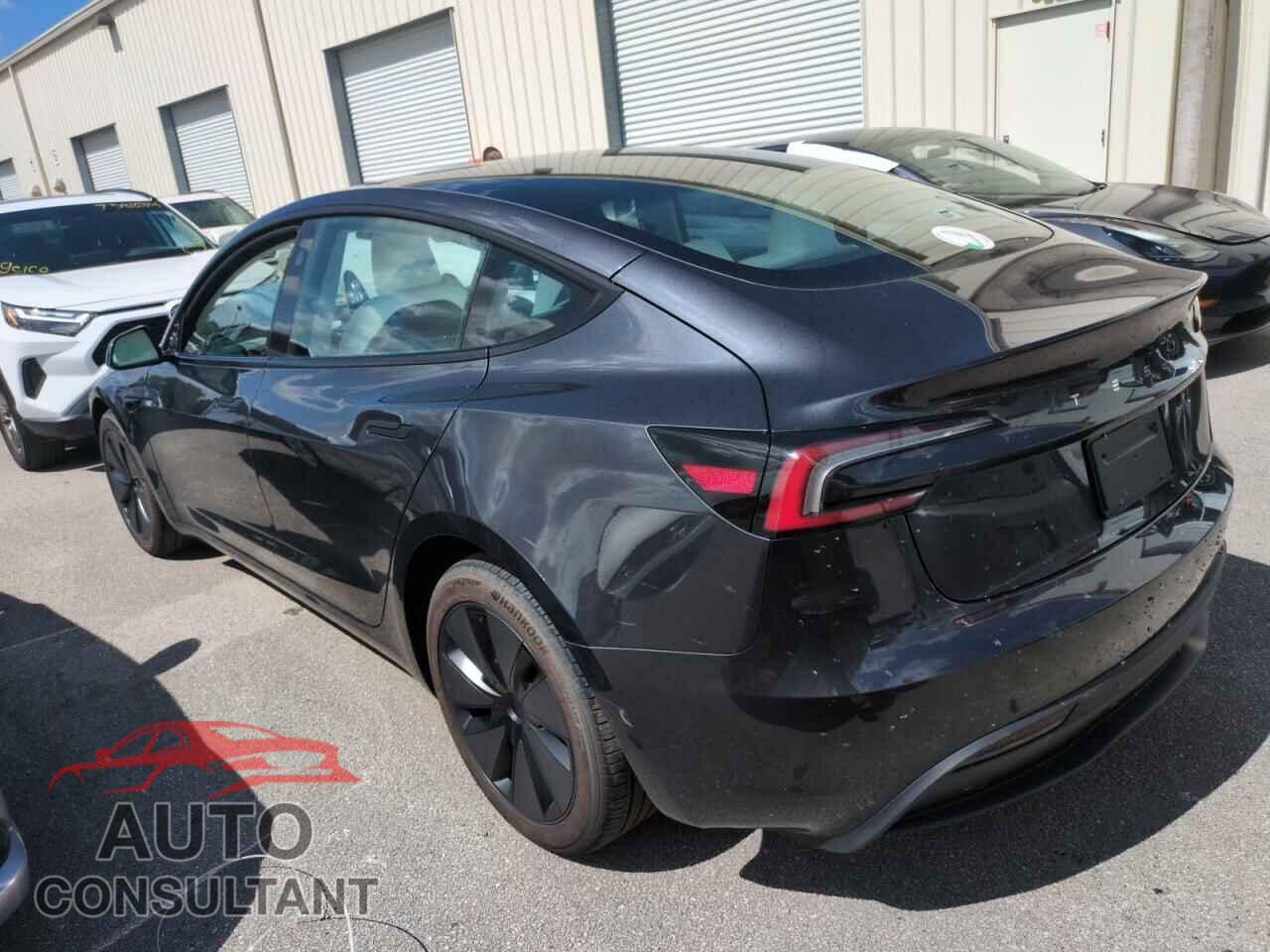TESLA MODEL 3 2024 - 5YJ3E1EA0RF800401