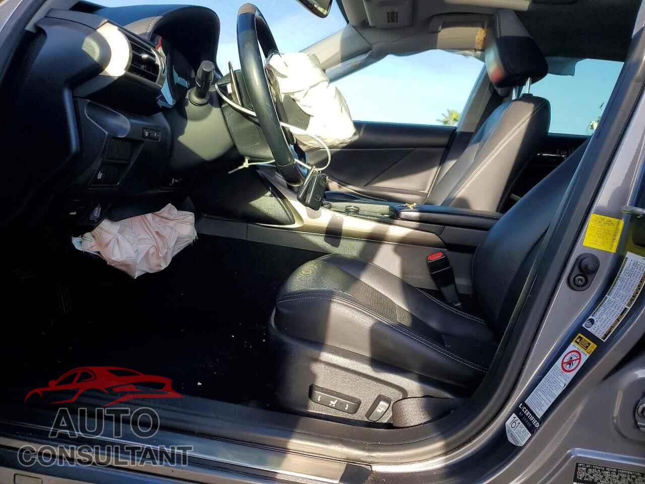 LEXUS IS 2014 - JTHBF1D24E5003095