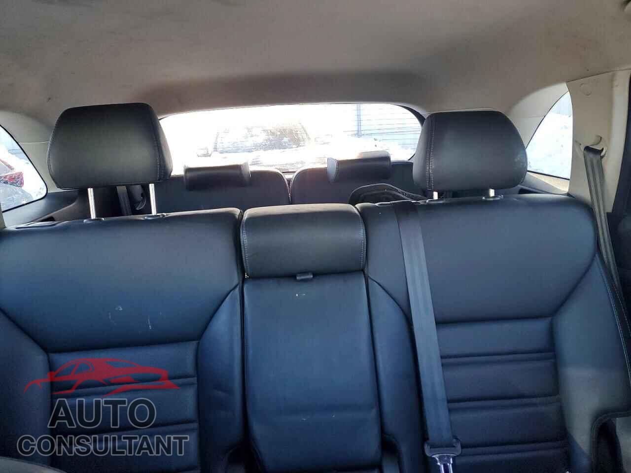 KIA SORENTO 2017 - 5XYPGDA39HG325925