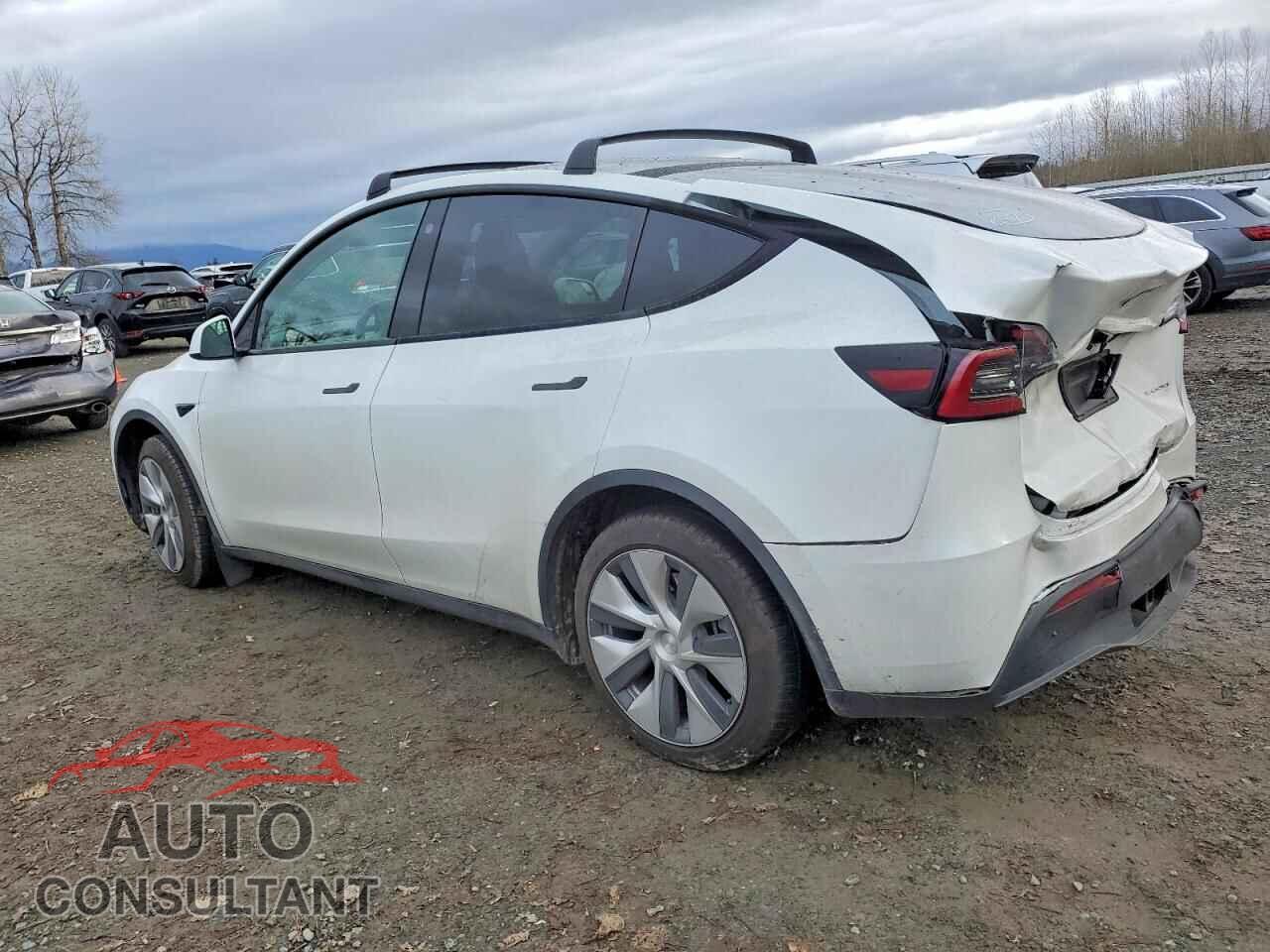 TESLA MODEL Y 2023 - 7SAYGAEEXPF672297