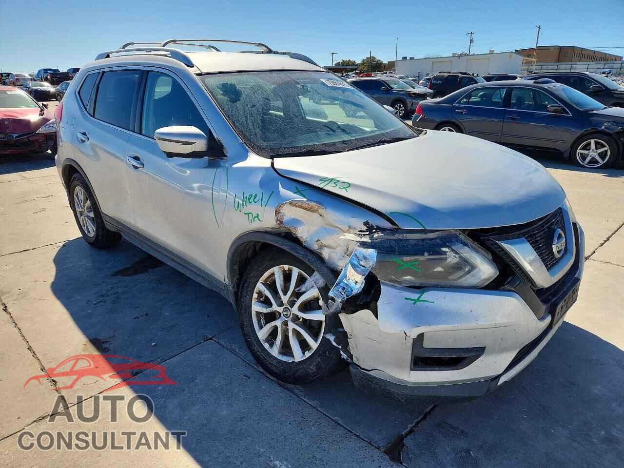 NISSAN ROGUE 2017 - KNMAT2MV2HP514240