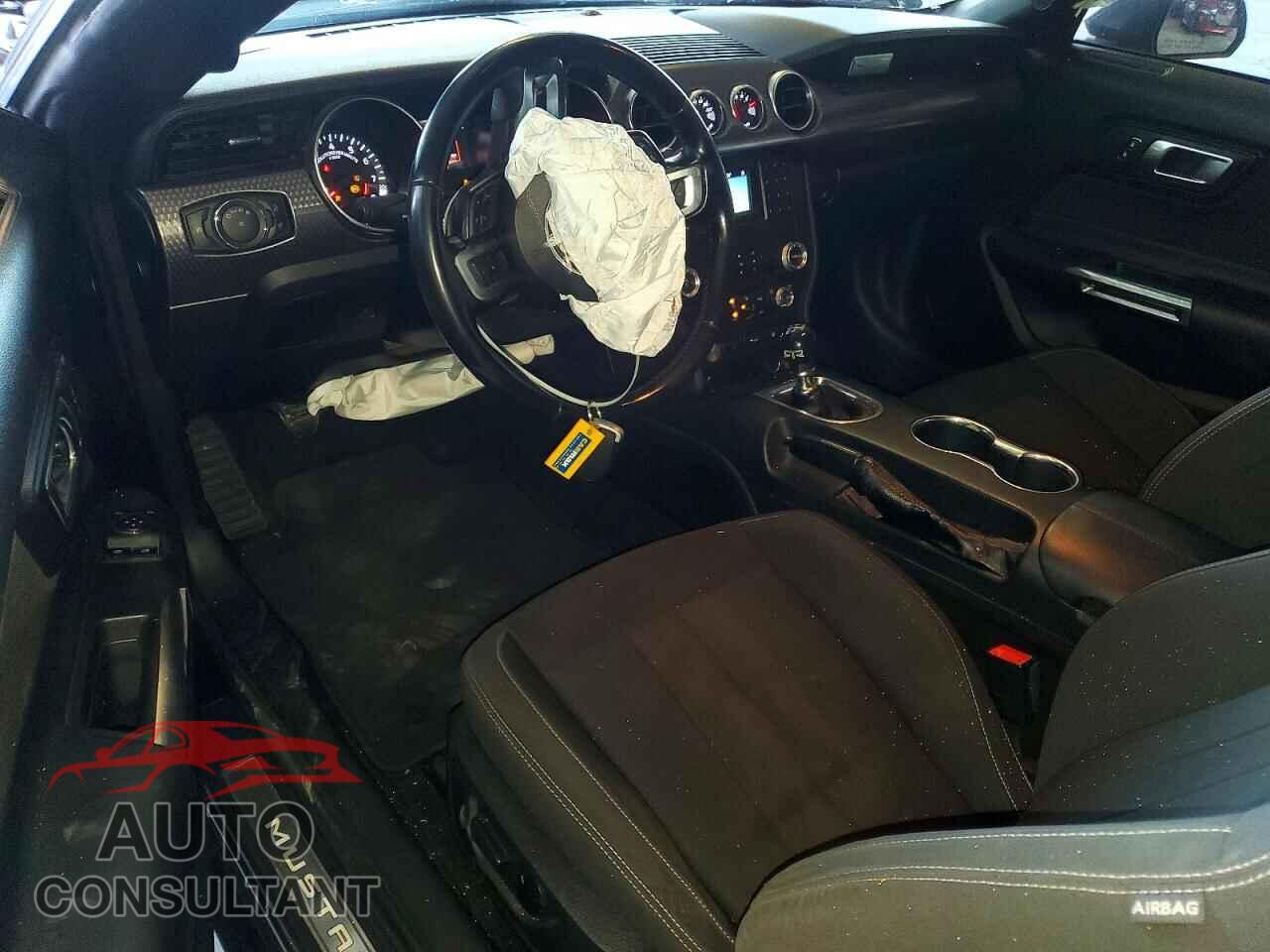 FORD MUSTANG 2019 - 1FA6P8CFXK5135518