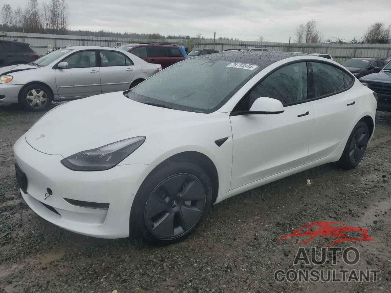 TESLA MODEL 3 2022 - 5YJ3E1EA8NF372684