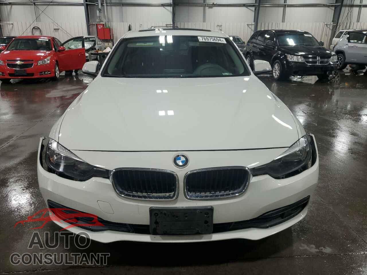 BMW 3 SERIES 2016 - WBA8E5G56GNU21167