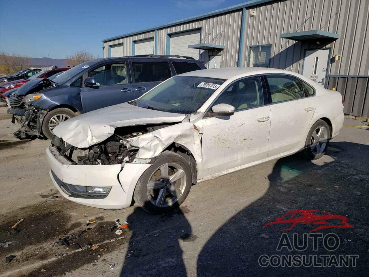 VOLKSWAGEN PASSAT 2015 - 1VWAT7A35FC110950
