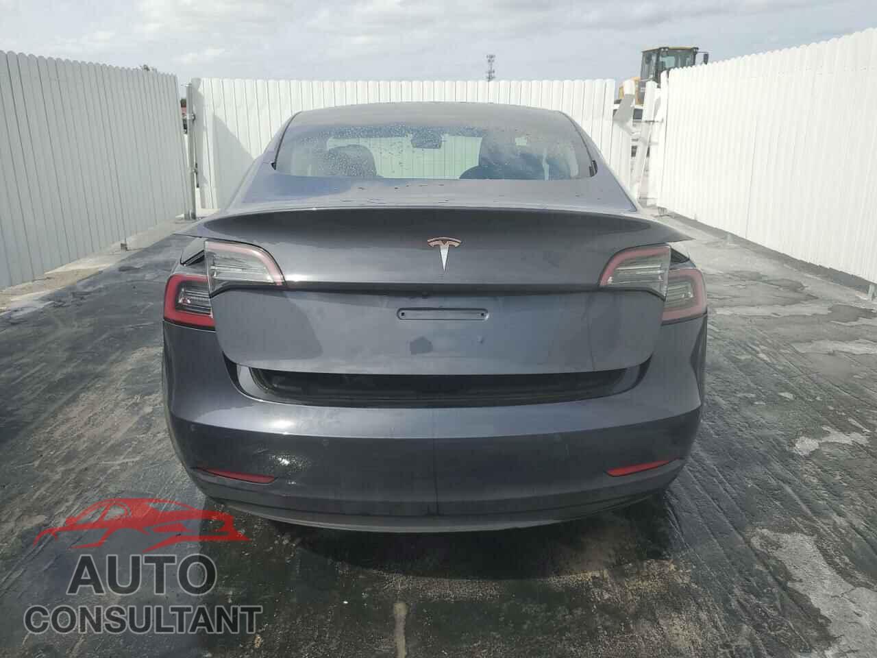 TESLA MODEL 3 2022 - 5YJ3E1EA1NF369688