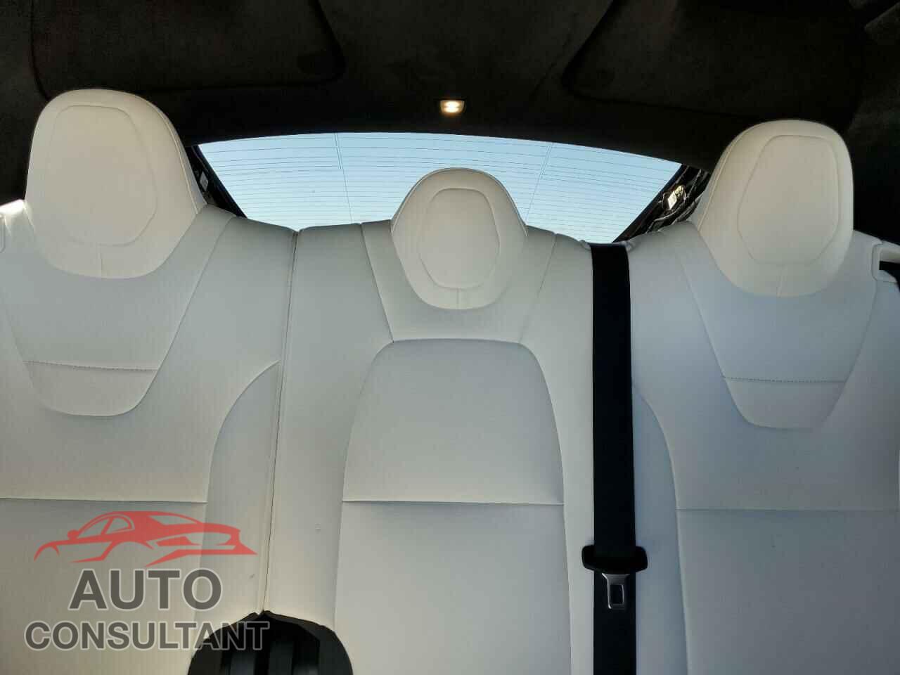 TESLA MODEL X 2017 - 5YJXCDE20HF059151