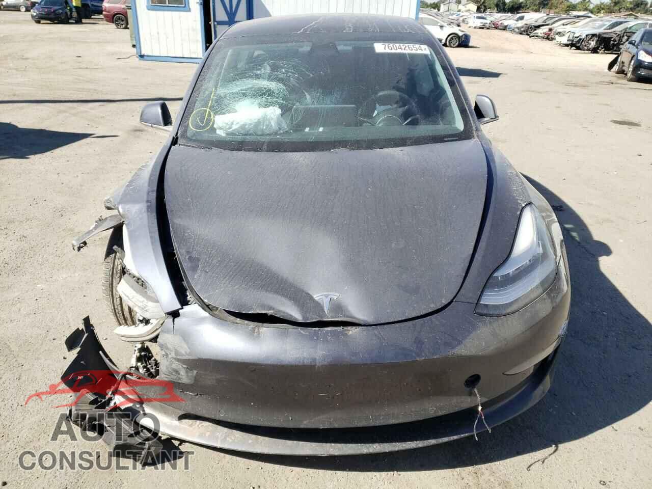TESLA MODEL 3 2020 - 5YJ3E1EA5LF705193
