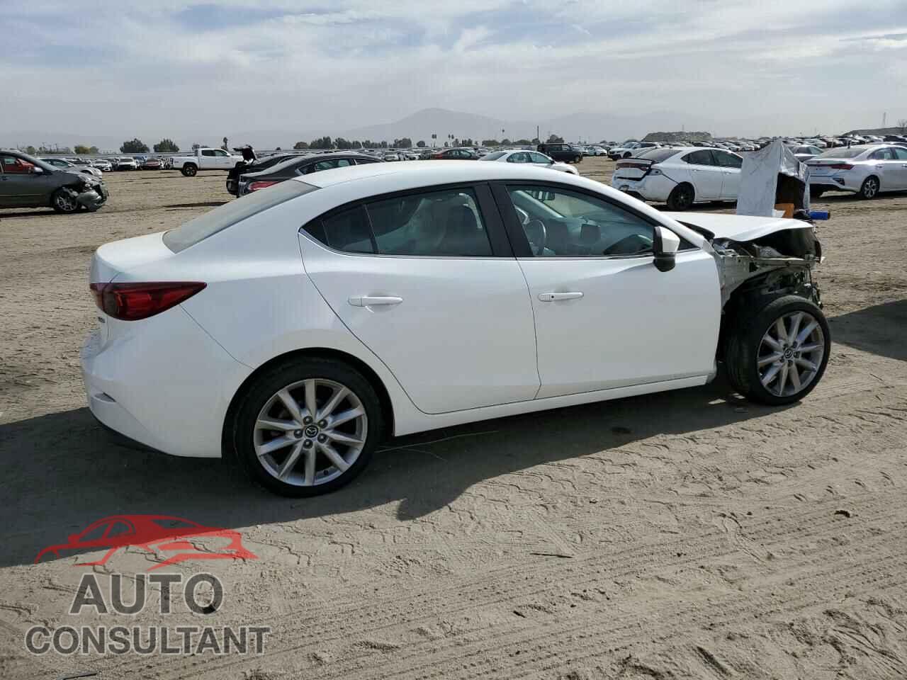 MAZDA 3 2017 - 3MZBN1V7XHM147776
