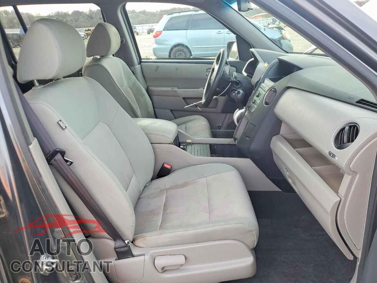 HONDA PILOT 2011 - 5FNYF4H44BB031921