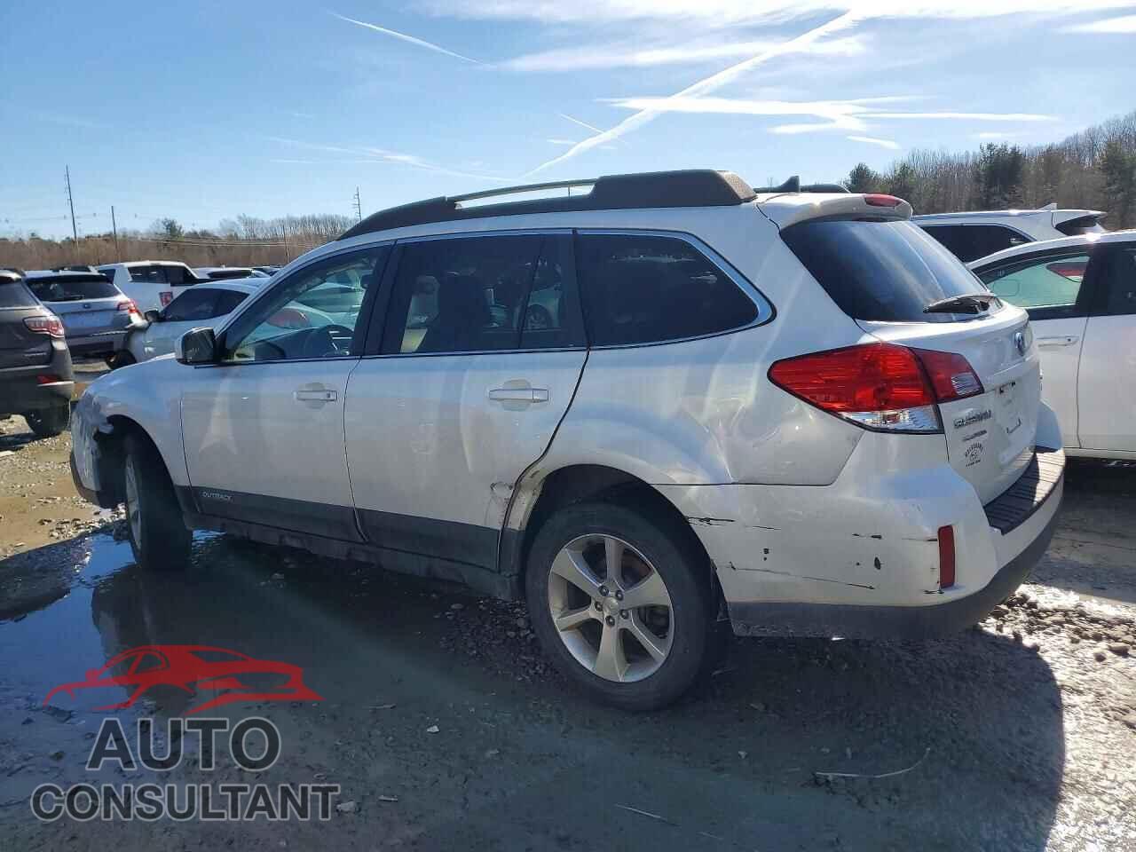 SUBARU OUTBACK 2013 - 4S4BRBKC4D3321007