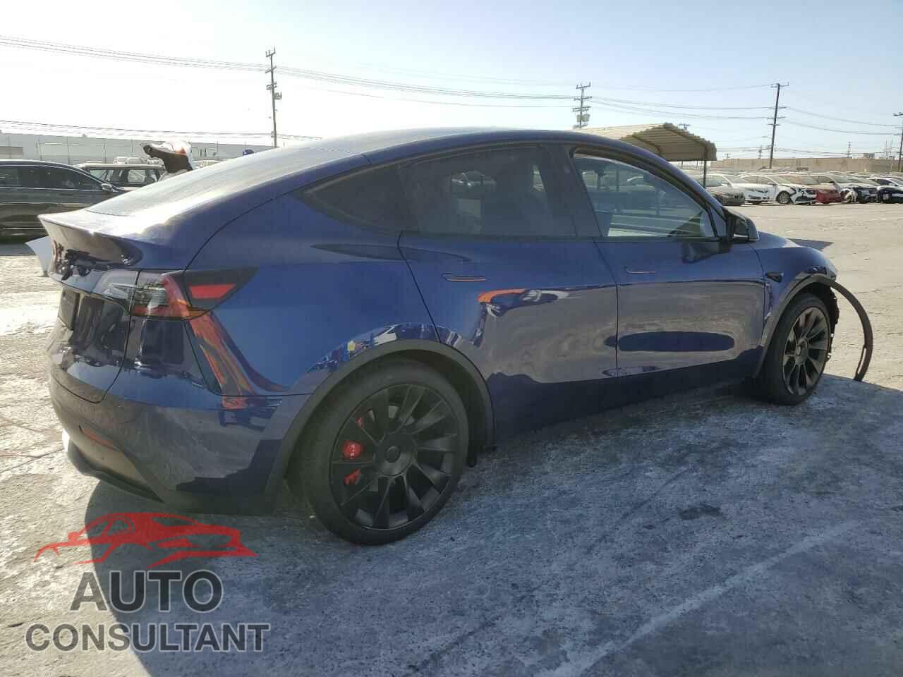 TESLA MODEL Y 2023 - 7SAYGDED7PF977572