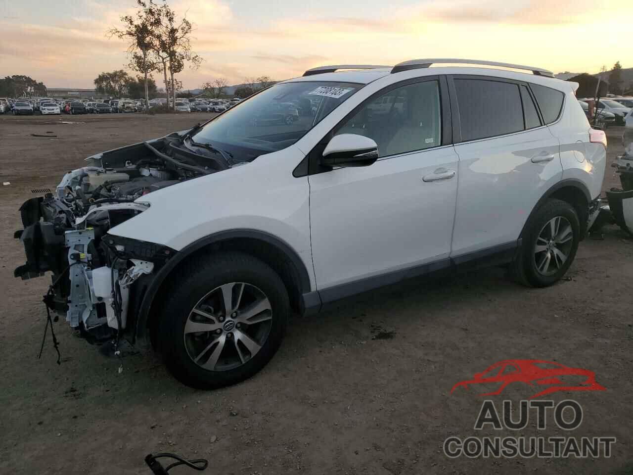 TOYOTA RAV4 2018 - JTMWFREV5JJ167838