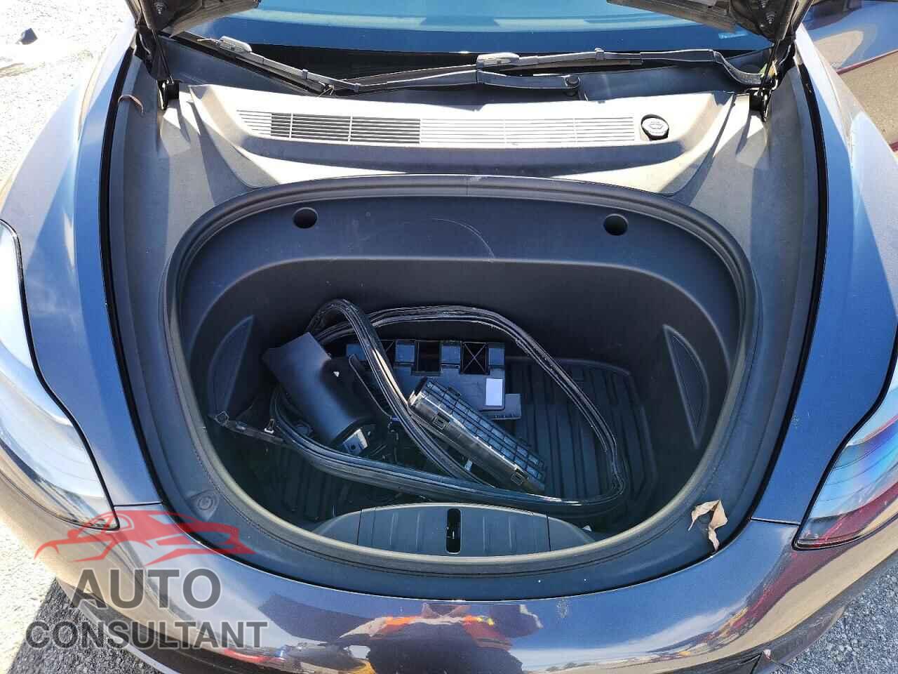 TESLA MODEL 3 2023 - 5YJ3E1EA5PF409970