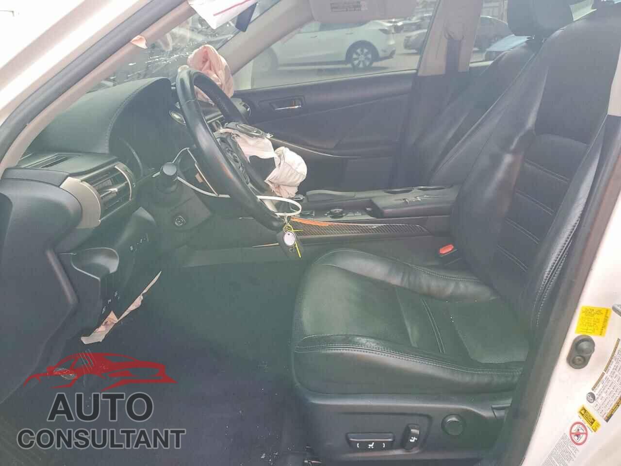 LEXUS IS 2014 - JTHBE1D23E5007898