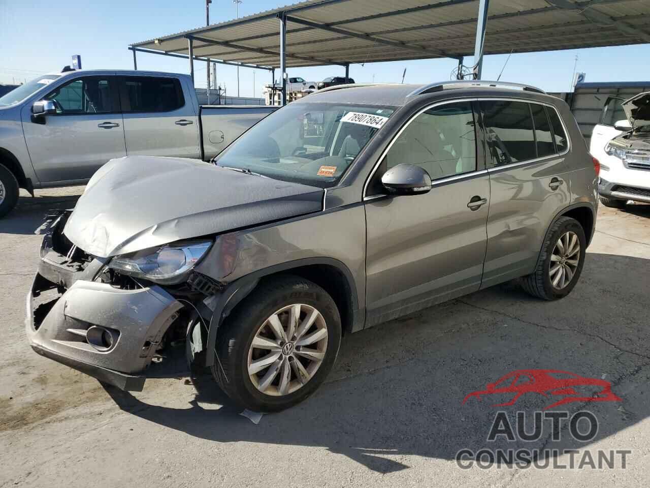 VOLKSWAGEN TIGUAN 2011 - WVGBV7AX4BW522740