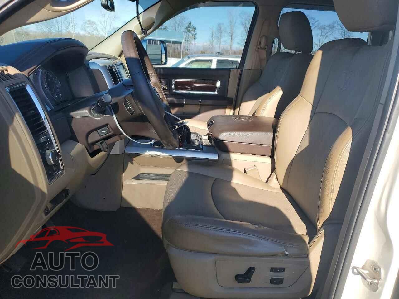 DODGE RAM 1500 2012 - 1C6RD7NT0CS115365