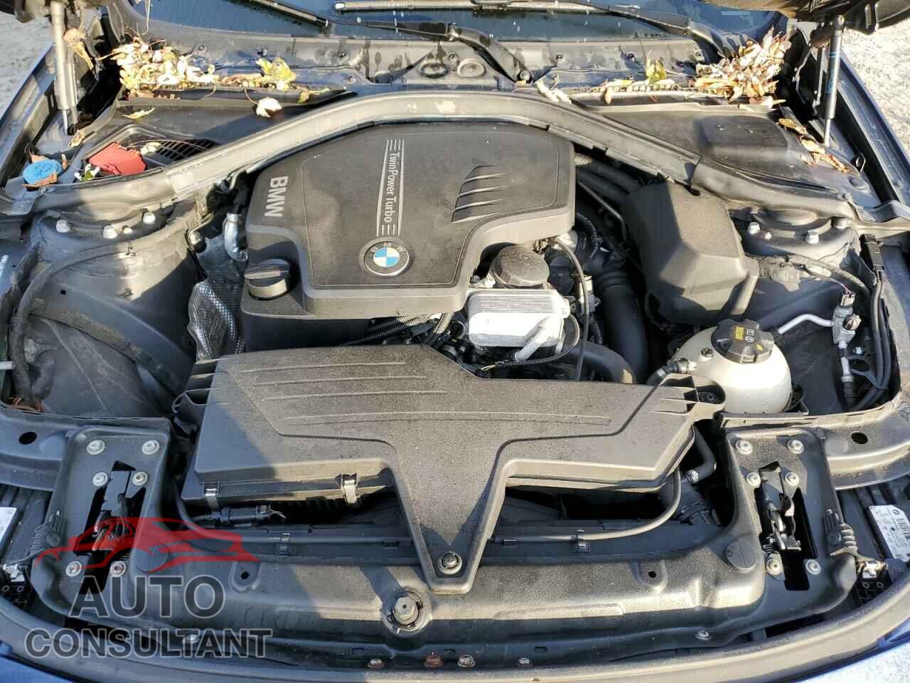 BMW 3 SERIES 2016 - WBA8E3G52GNU04337