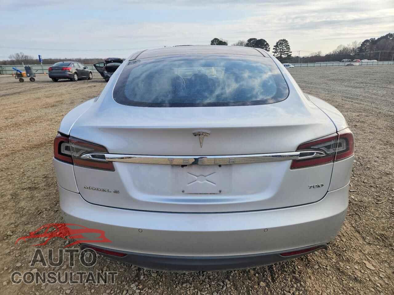 TESLA MODEL S 2016 - 5YJSA1E2XGF123791