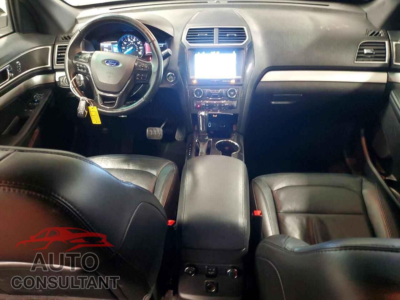 FORD EXPLORER X 2017 - 1FM5K8D81HGC21443