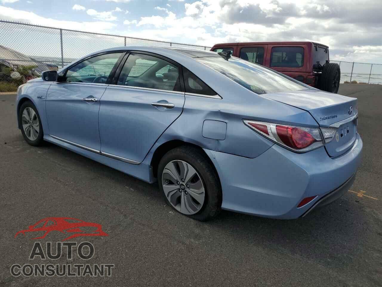 HYUNDAI SONATA 2013 - KMHEC4A41DA069443