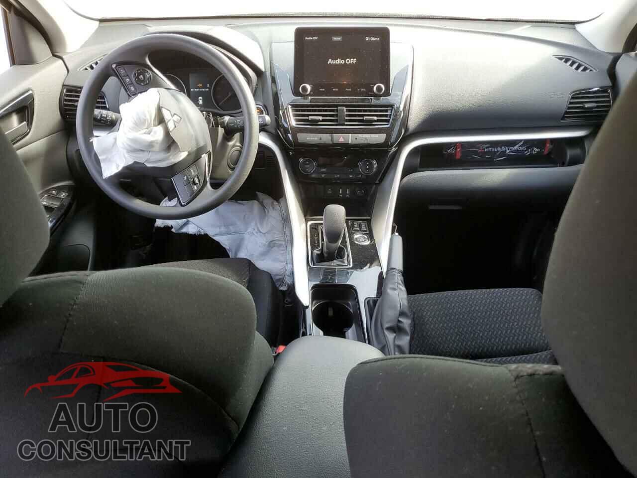 MITSUBISHI ECLIPSE 2024 - JA4ATVAA1RZ046178