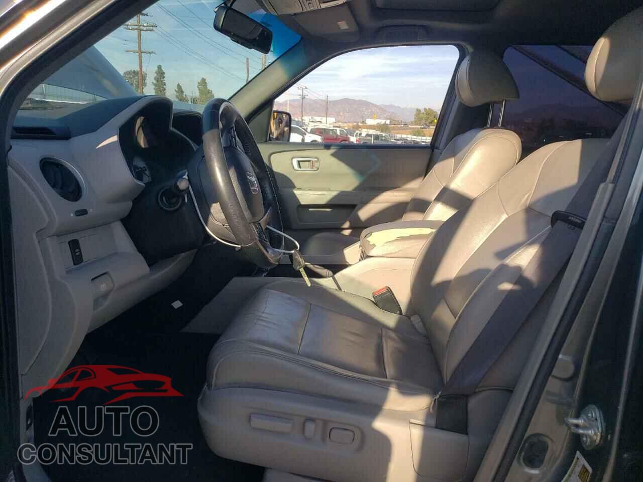 HONDA PILOT 2011 - 5FNYF4H53BB035113