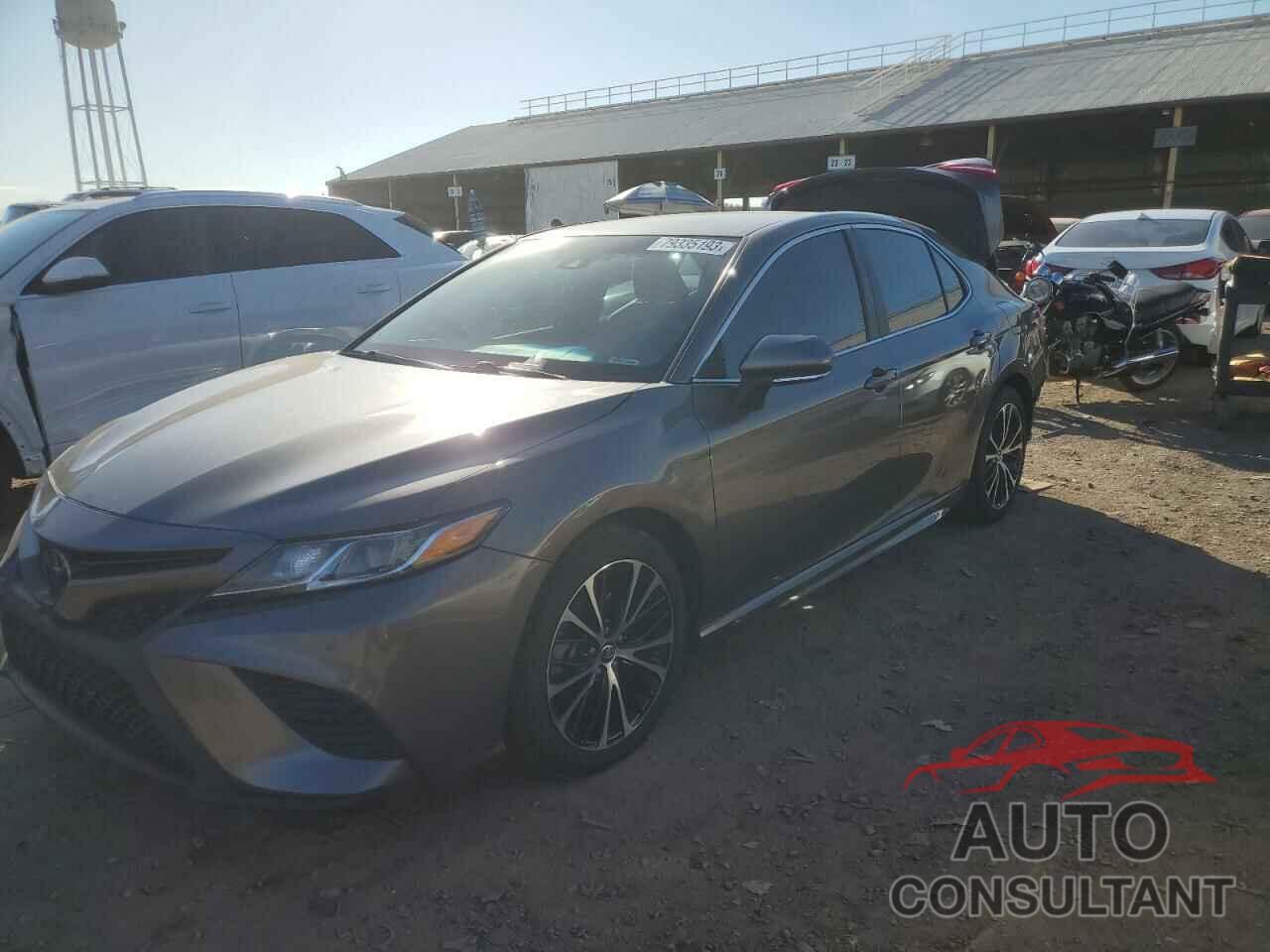 TOYOTA CAMRY 2018 - 4T1B11HK5JU125020