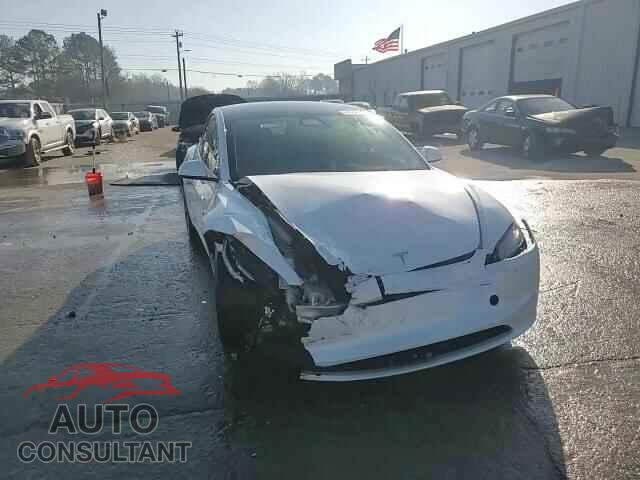 TESLA MODEL 3 2024 - 5YJ3E1EA5RF769467
