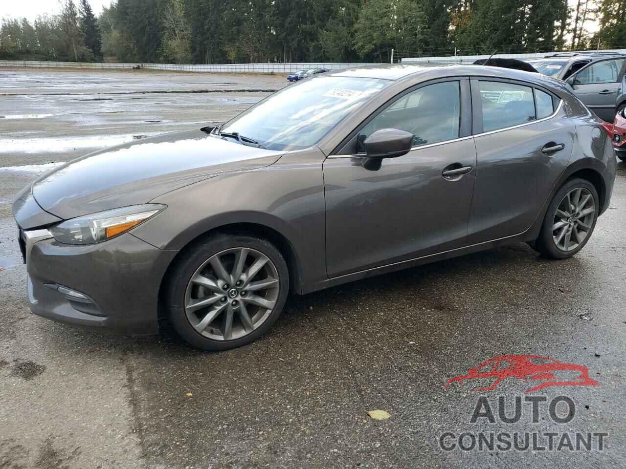 MAZDA 3 2018 - 3MZBN1L3XJM182971