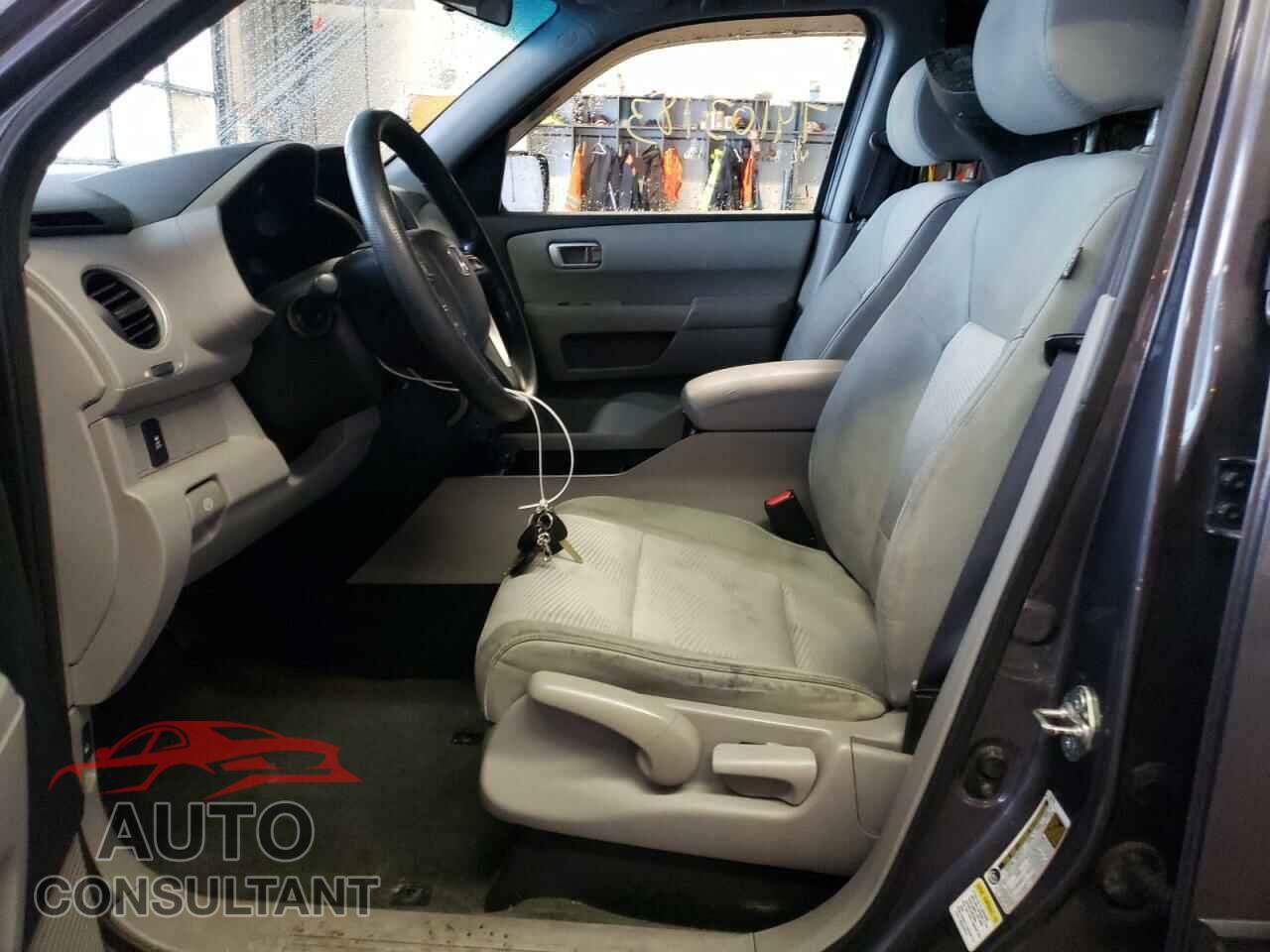 HONDA PILOT 2015 - 5FNYF4H21FB036742