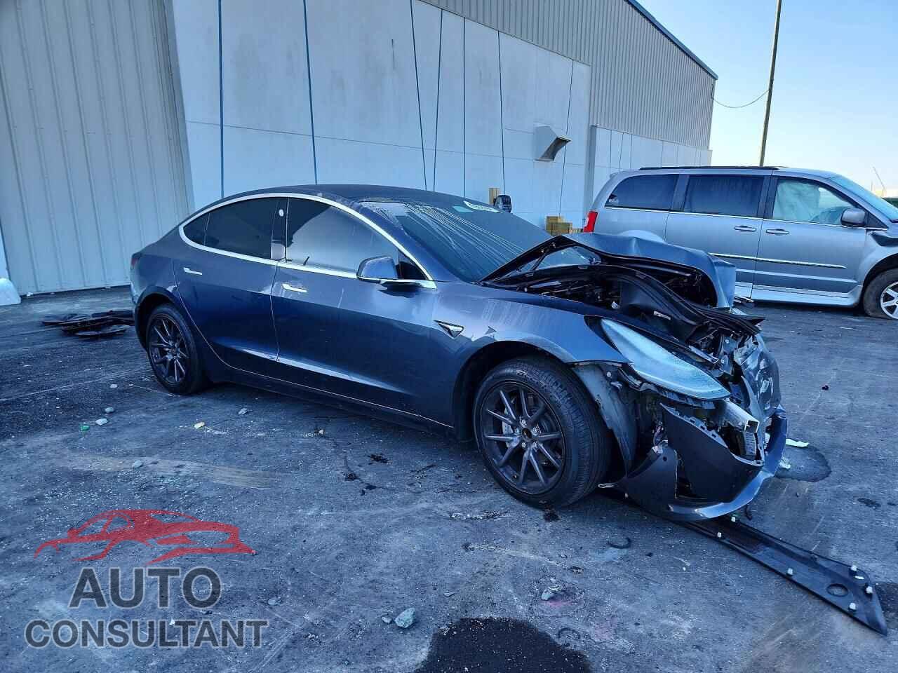 TESLA MODEL 3 2019 - 5YJ3E1EA5KF308095