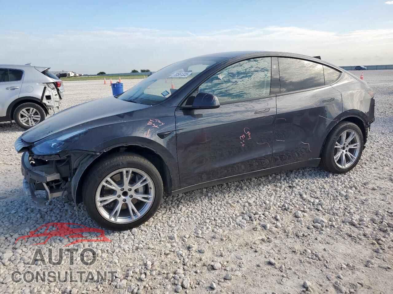 TESLA MODEL Y 2024 - 7SAYGDED7RF009961
