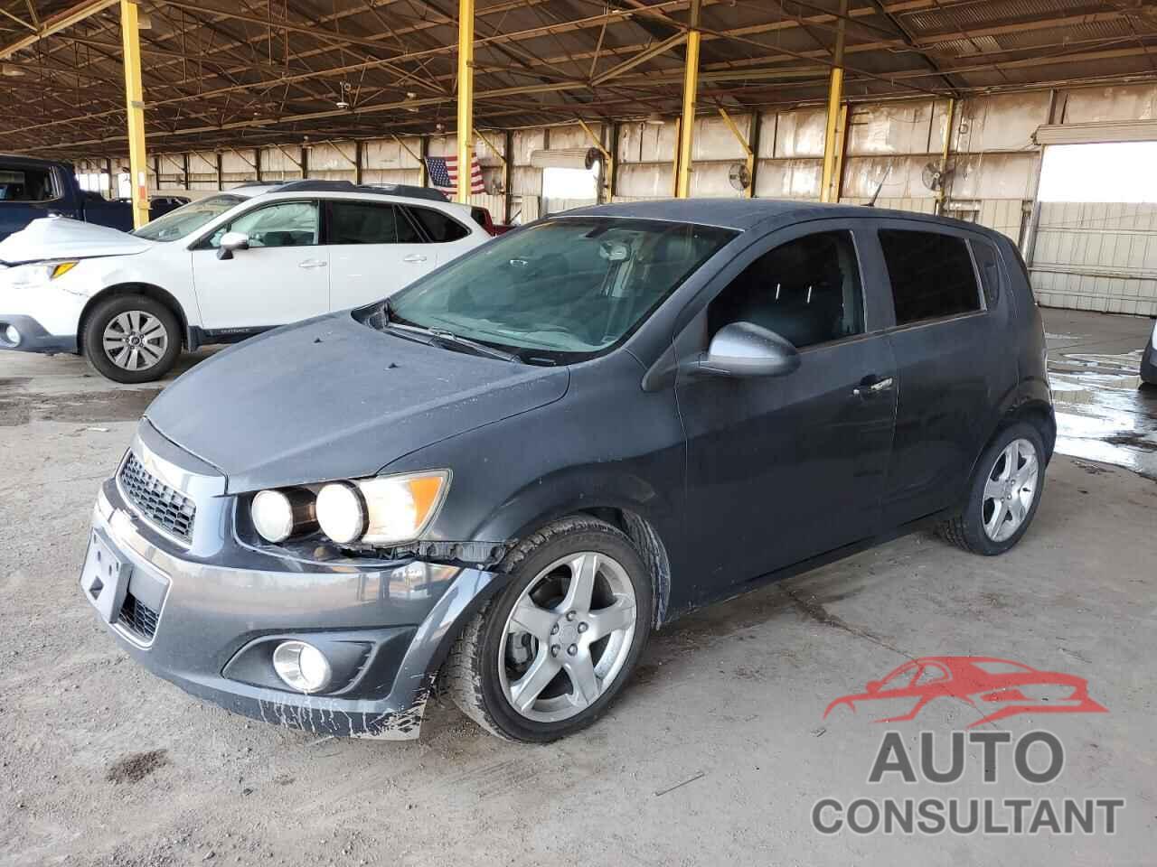 CHEVROLET SONIC 2014 - 1G1JE6SB3E4216876