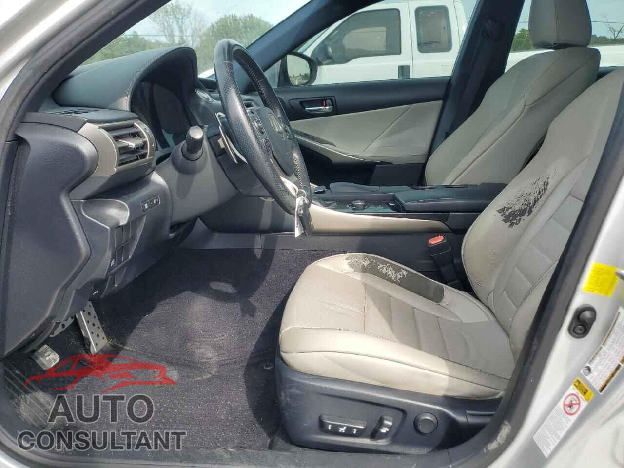 LEXUS IS 2014 - JTHCF1D29E5011049